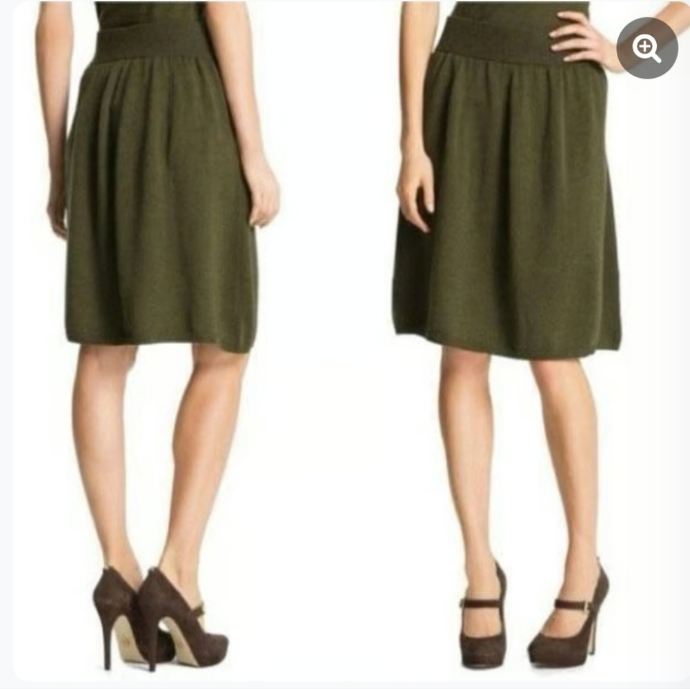 NEW Eileen Fisher Italian Merino Wool Cyprus Knit Knee Length Skirt Green, Sz M